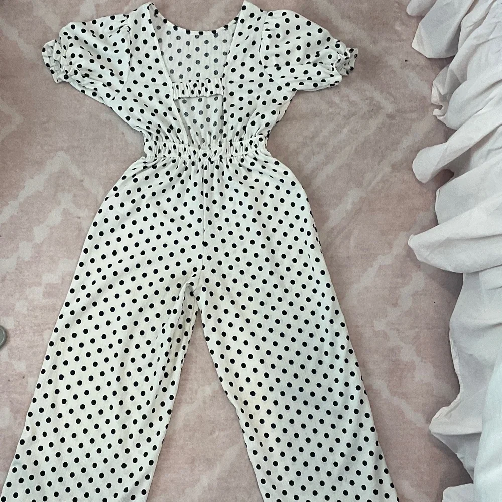 Zara Girls Polka Dot Jumpsuit Wide Leg with V back Detail Size 9 Years - Picture 6 of 9